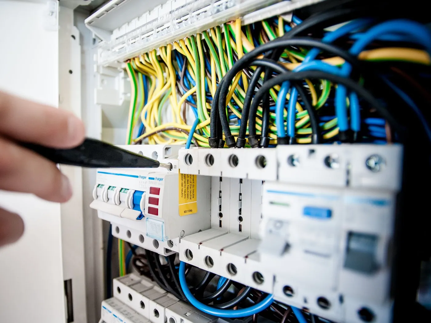 Building services and switchboard maintenance